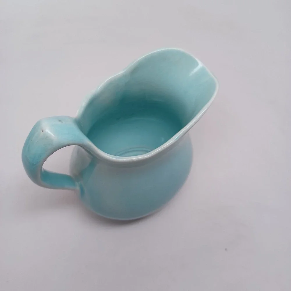 Willowbrook California 60 Vintage Turquoise Blue Crackle Glaze Ceramic‎ Creamer